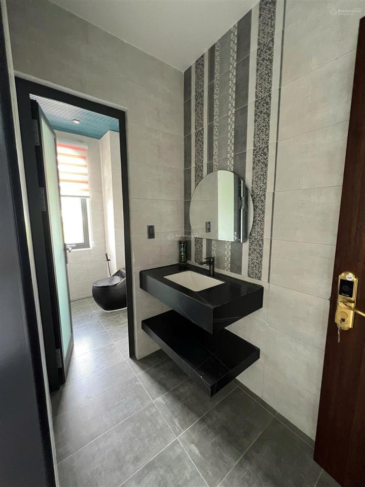 Bán căn nhà 6 tầng khách sạn one piece, giá 16 tỷ, hướng mặt tiền ql51, p. kim dinh, br (tphcm)