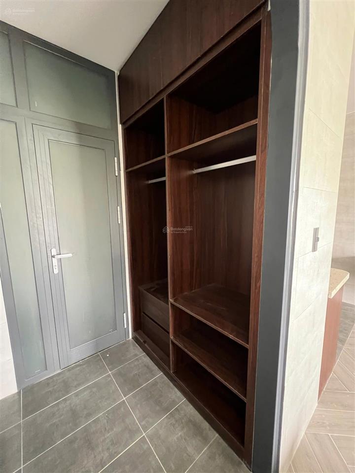 Bán căn nhà 6 tầng khách sạn one piece, giá 16 tỷ, hướng mặt tiền ql51, p. kim dinh, br (tphcm)