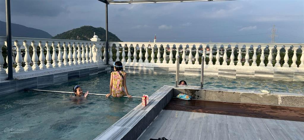 Bán căn nhà 6 tầng khách sạn one piece, giá 16 tỷ, hướng mặt tiền ql51, p. kim dinh, br (tphcm)