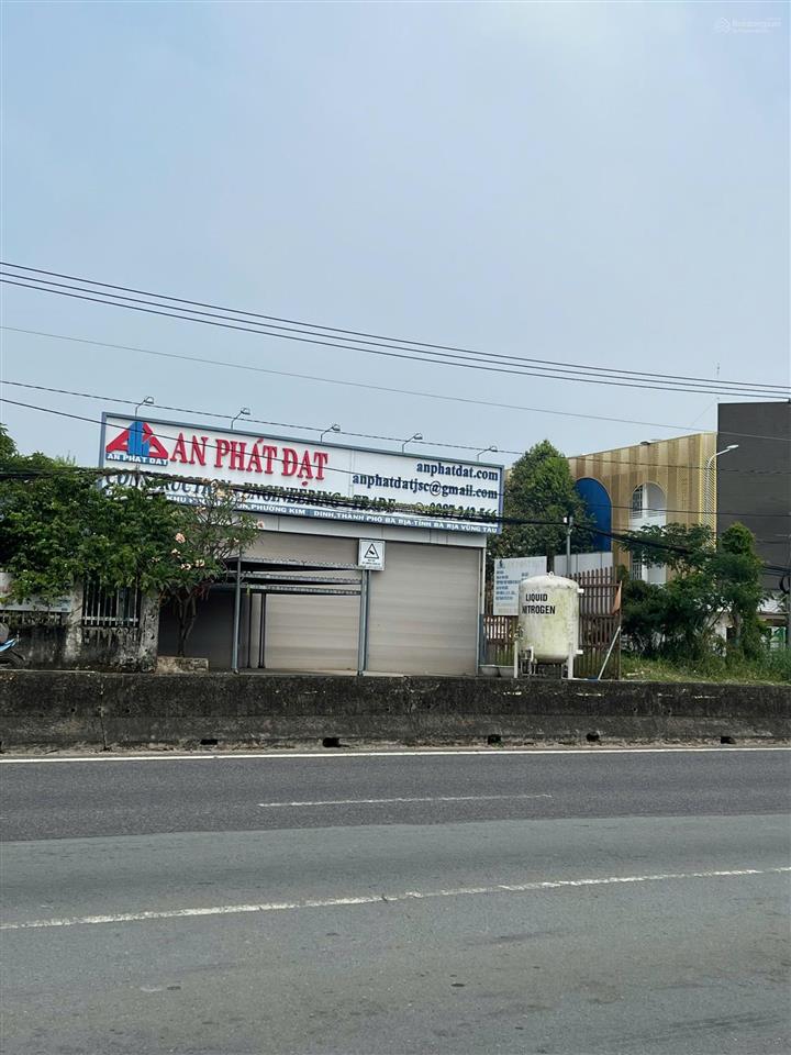 Bán nhà xưởng 15x35m đầy đủ công năng, văn phòng, cẩu trục, giá 9.5 tỷ, mặt tiền ql51, kim dinh br