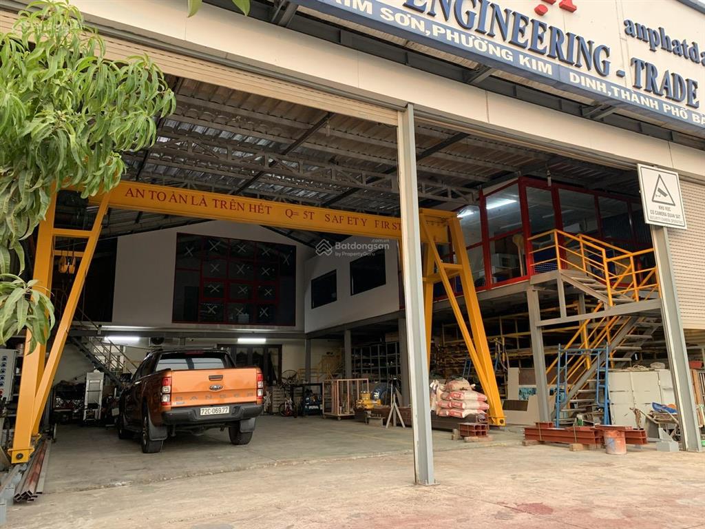Bán nhà xưởng 15x35m đầy đủ công năng, văn phòng, cẩu trục, giá 9.5 tỷ, mặt tiền ql51, kim dinh br