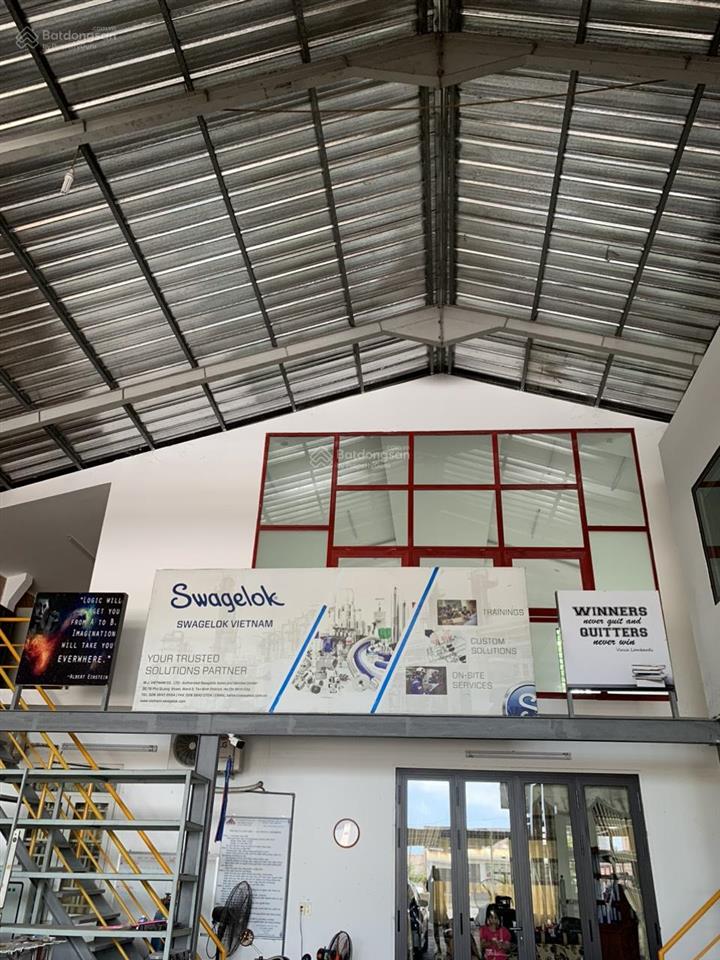 Bán nhà xưởng 15x35m đầy đủ công năng, văn phòng, cẩu trục, giá 9.5 tỷ, mặt tiền ql51, kim dinh br