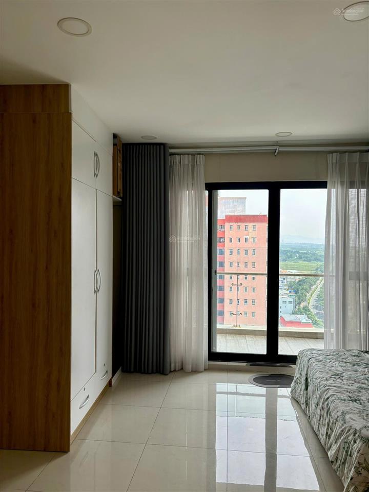 Bán căn studio vũng tàu gateway giá 2 tỷ 7 tầng cao, view biển đông nam