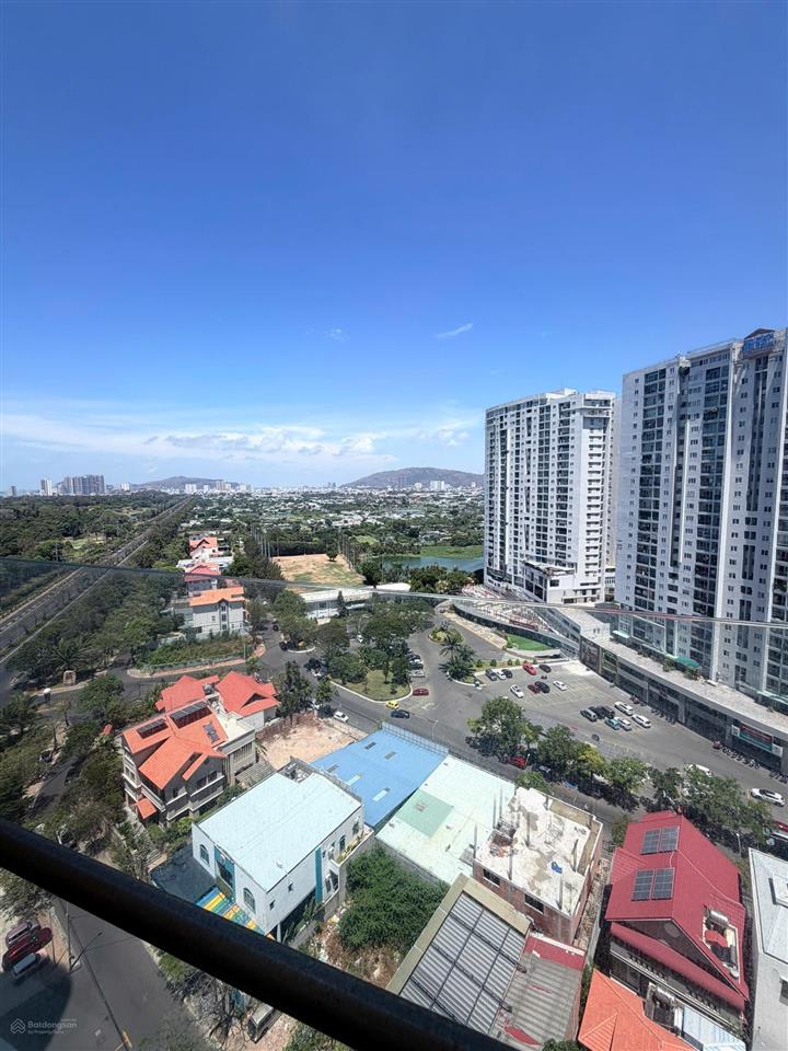 Bán căn hộ gateway vũng tàu 74m2  mới 100% cđt  view nội khu thoáng mát  giá 4 tỷ