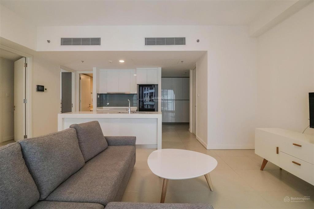 Cty kashome  chuyên bán gateway thảo điền  ban công 4 cánh rất đẹp