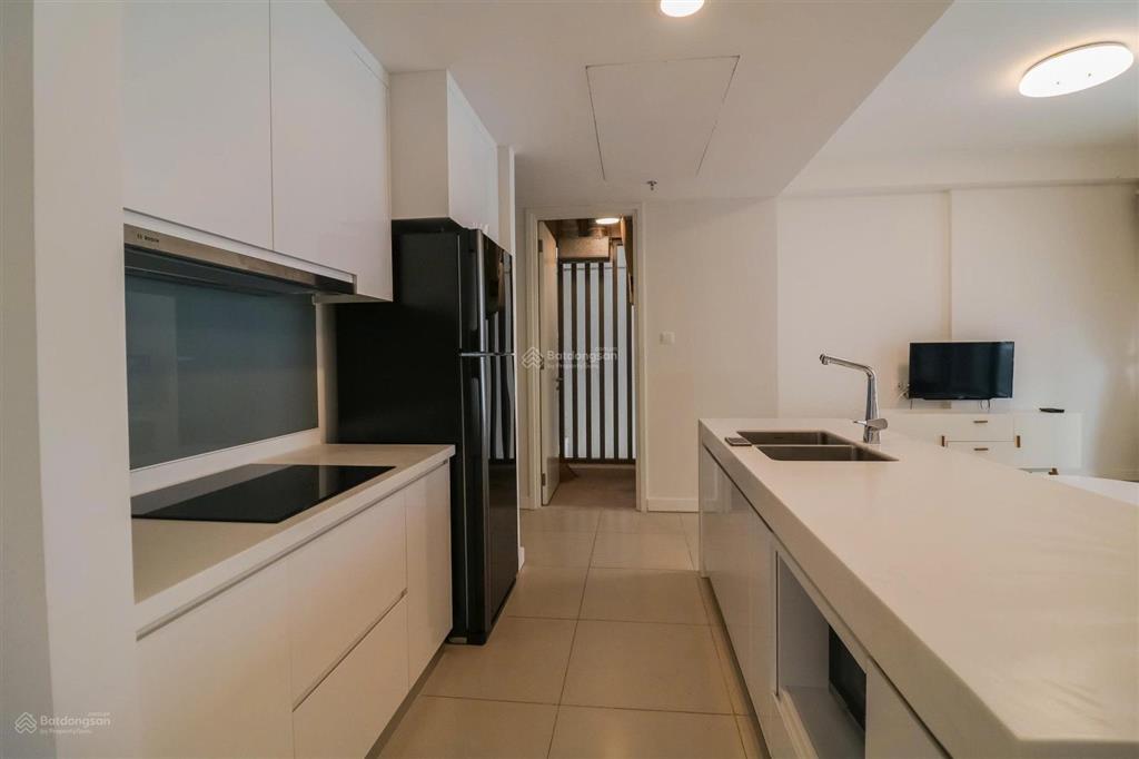 Cty kashome  chuyên bán gateway thảo điền  ban công 4 cánh rất đẹp