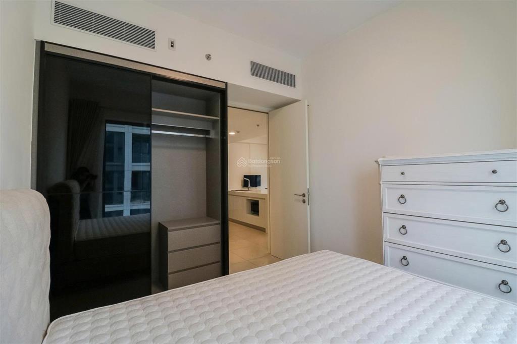 Cty kashome  chuyên bán gateway thảo điền  ban công 4 cánh rất đẹp