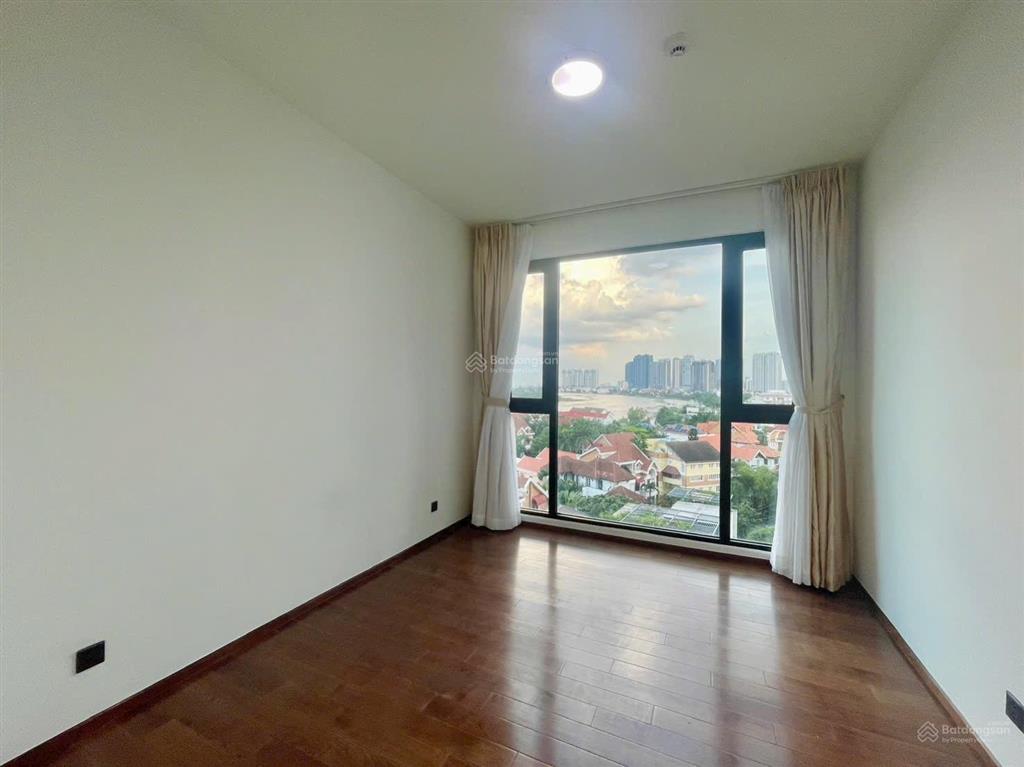Công ty kashome  chuyên bán d'edge thảo điền  giỏ hàng rất đẹp & rẻ