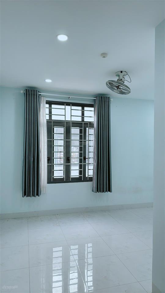 Bán nhà phố kdc 13e intresco phong phú bình chánh cạnh trường đại học kinh tế giá siêu rẻ đón tết