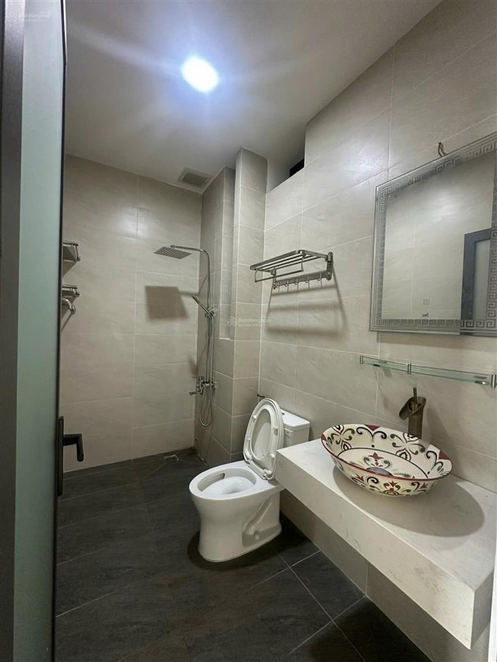 Cho thuê nhà phố nguyên căn kdc 13 intresco, phong phú, bình chánh