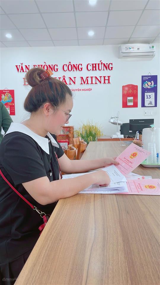 Bán lô góc 2 mặt tiền 9x37,3 ở xã kim long cách tttm kim long 2,5km giá 5,5 triệu/m2 đã có sổ đỏ