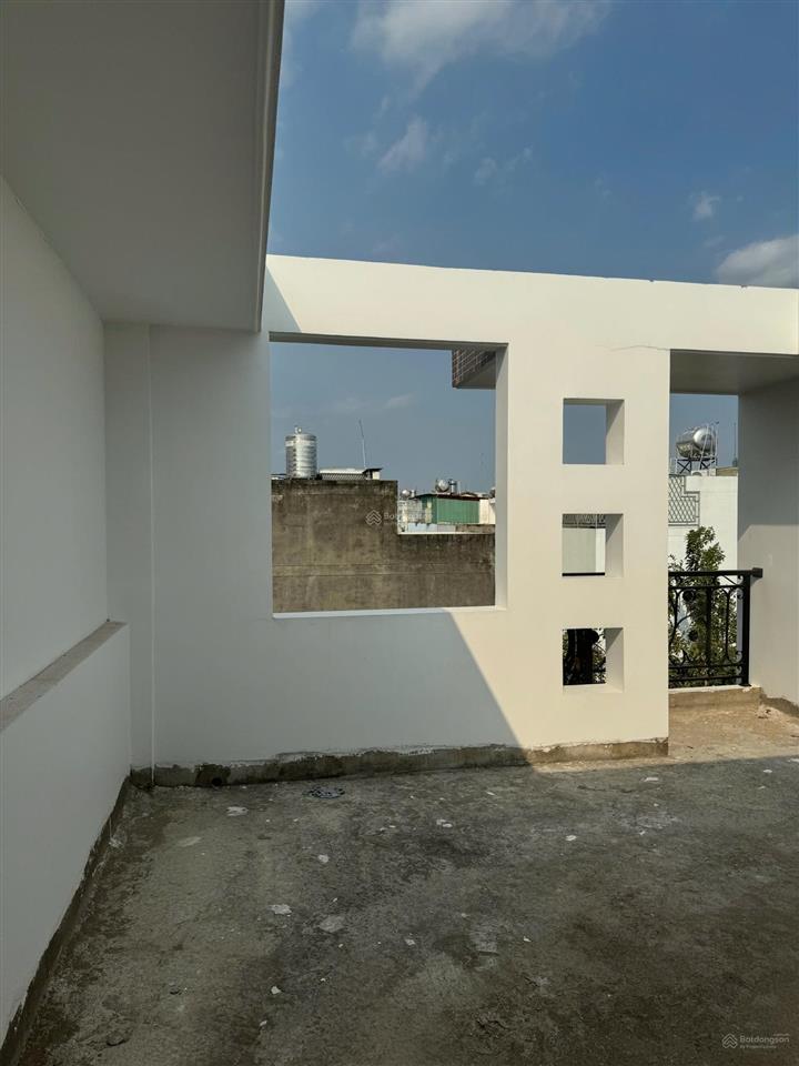 Bán căn nhà phố xây thô hoàn thiện mặt tiên kdc 13e intresco giá rẻ