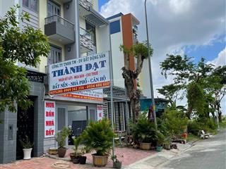 Chính chủ cần bán gấp nền đất dự án 13e intresco đối diện công viên, giá siêu rẻ