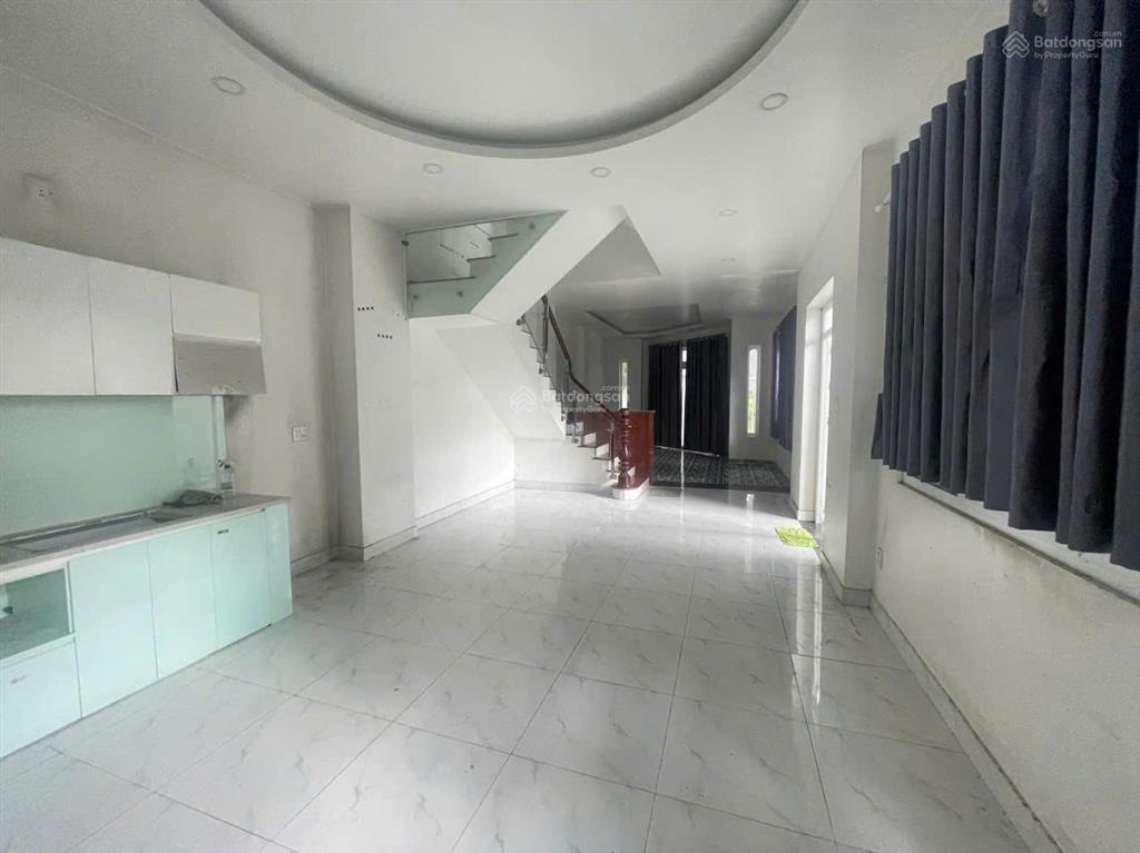 Nhà bán căn góc  7 x 19m  kdc 13c (greenlife) xã phong phú cũ  sổ hồng ngân hàng hỗ trợ vốn