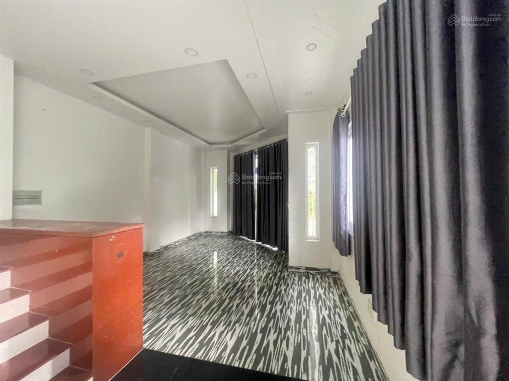 Nhà bán căn góc  7 x 19m  kdc 13c (greenlife) xã phong phú cũ  sổ hồng ngân hàng hỗ trợ vốn