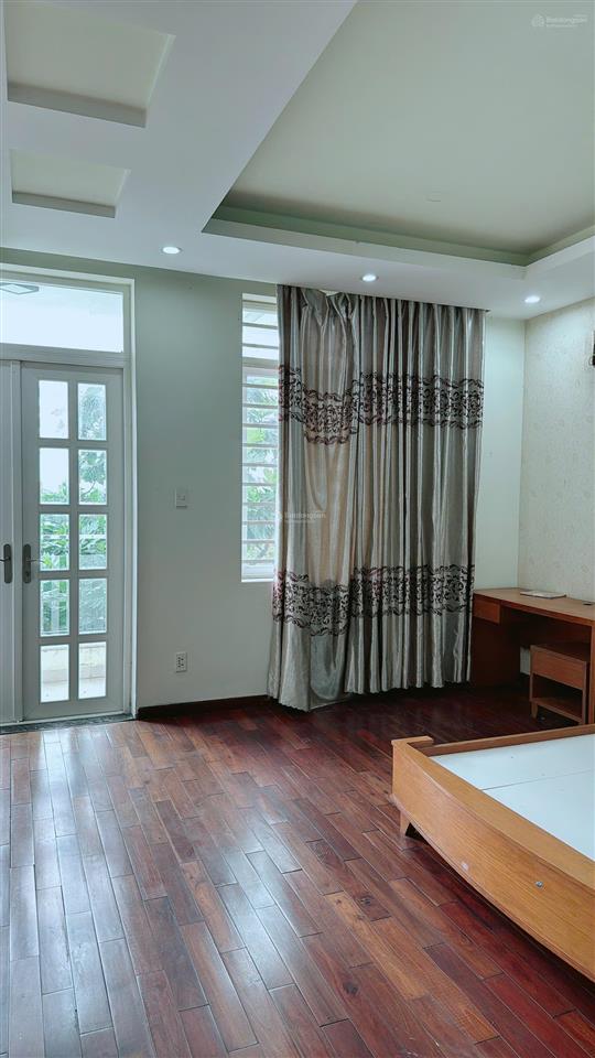Cho thuê căn nhà phố kdc 13e intresco xã bình hưng tp.hcm giá rẻ ở ngay.