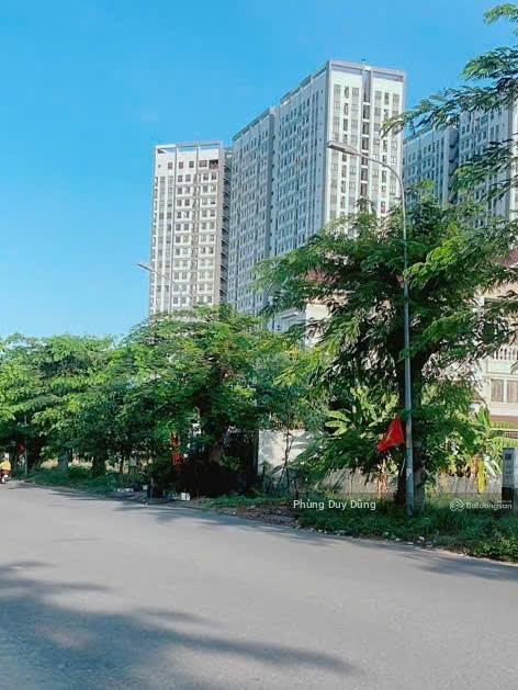 Bán 1 lô nền đất dự án 13e intresco phong phú bình chánh giá tốt