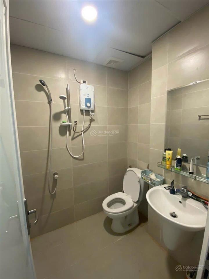 Chính chủ cần bán căn hộ tầng 18 block b view nhìn toàn tp giá rẻ
