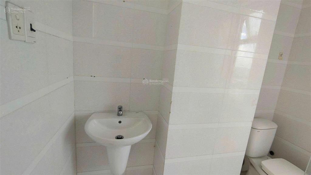 Cần cho thuê gấp căn hộ terra rosa khang nam 3pn và 3wc có nội thất giá 9tr/tháng