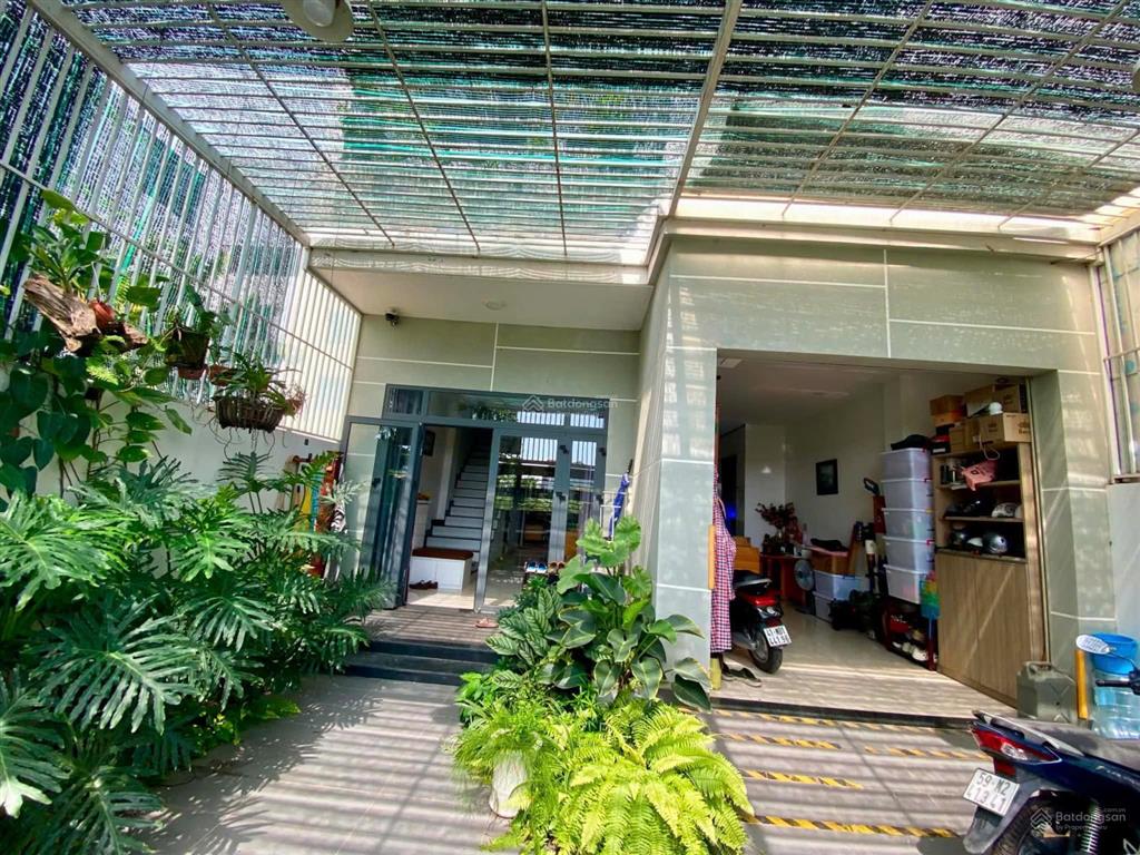 Kẹt tiền ngân hàng bán gấp căn nhà phố đường 60m kdc 13e xã bình hưng tp.hcm
