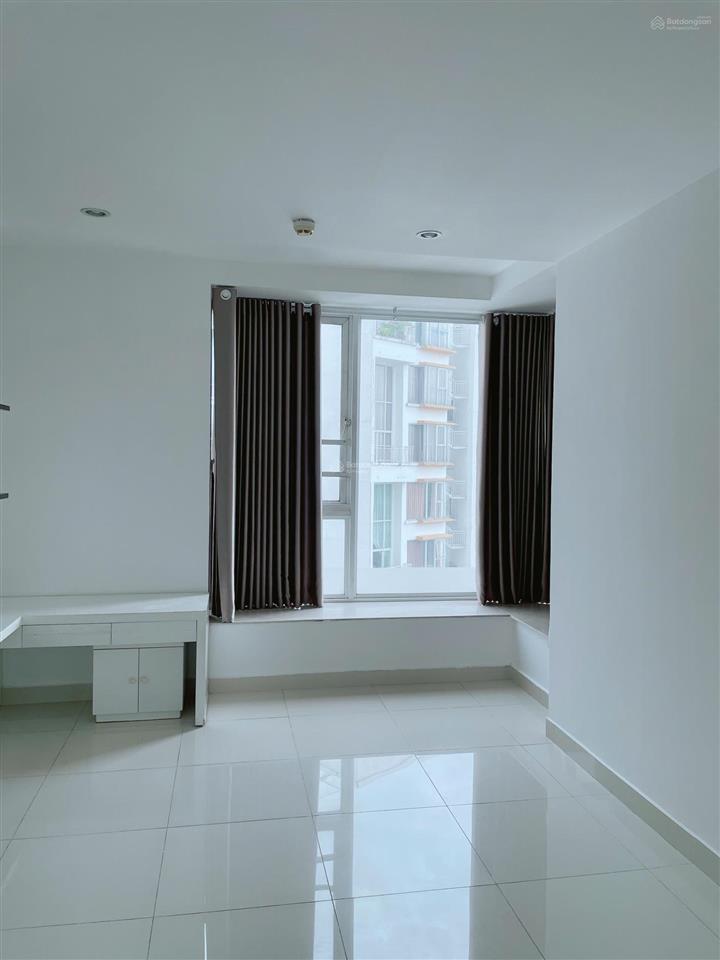 Chính chủ cho thuê căn hộ terra rosa có 3pn và 3wc có nội thất giá 8tr/tháng