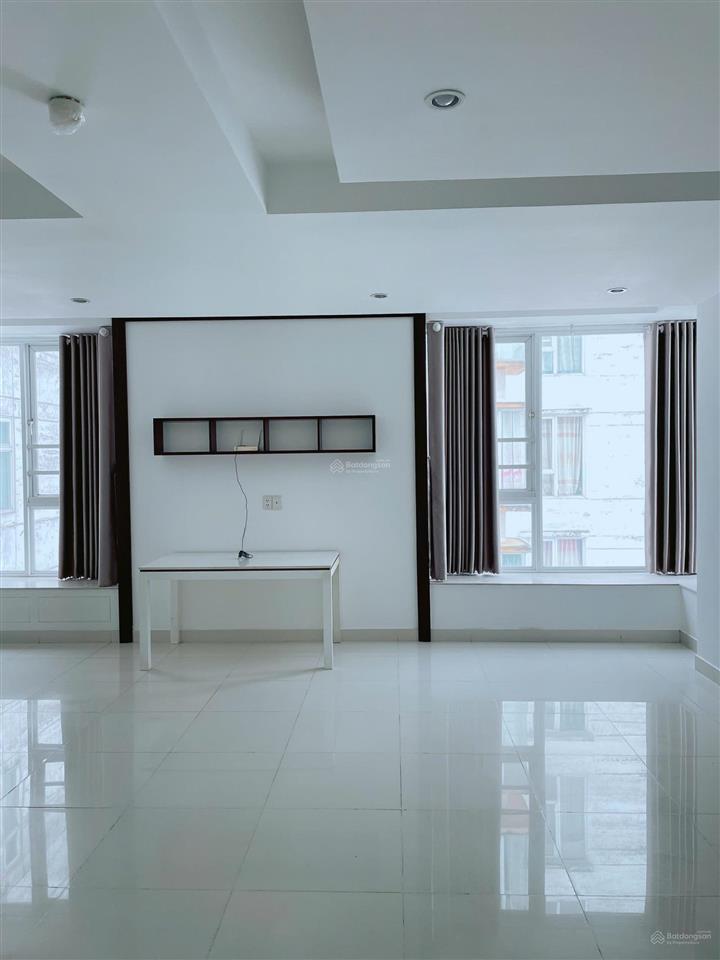 Chính chủ cho thuê căn hộ terra rosa có 3pn và 3wc có nội thất giá 8tr/tháng