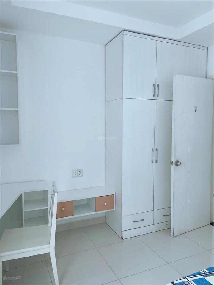 Chính chủ cho thuê căn hộ terra rosa có 3pn và 3wc có nội thất giá 8tr/tháng