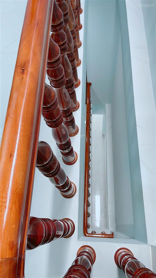 Cho thuê nhà phố mới xây kdc 13e intresco cạnh chung cư sài gòn intela giá rẻ