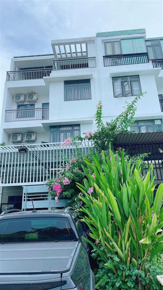 Bán nhà phố kdc 13e intresco, nhà mới, thiết kế sang trọng, ntcc, hướng đông nam, đường lớn