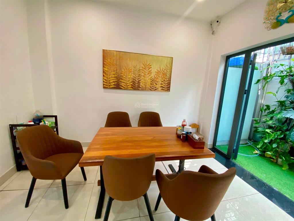 Bán nhà phố kdc 13e intresco, nhà mới, thiết kế sang trọng, ntcc, hướng đông nam, đường lớn