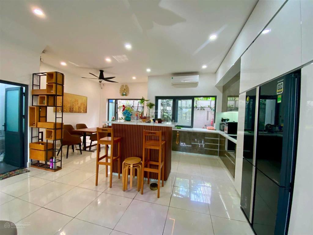 Chính chủ cần bán gấp căn góc hai mặt tiền tại dự án kdc 13e intresco đôi chung cư terra rosa