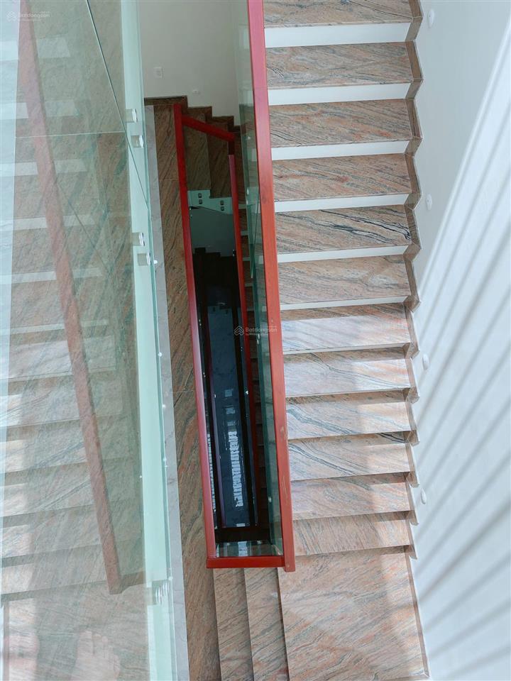 Cho thuê nhà phố kdc 13e intresco đầy đủ nội thất cao cấp. nhà mới