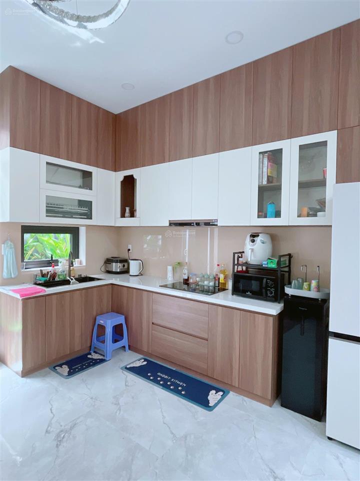 Cho thuê nhà phố kdc 13e intresco đầy đủ nội thất cao cấp. nhà mới