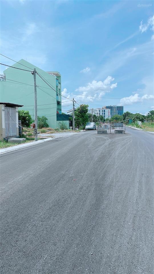Bán gấp nền đất trục chính 20m khu dân cư 13a hồng quang đối diện trường kinh tế giá siêu rẻ