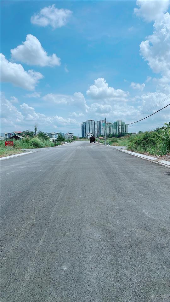 Bán gấp nền đất trục chính 20m khu dân cư 13a hồng quang đối diện trường kinh tế giá siêu rẻ