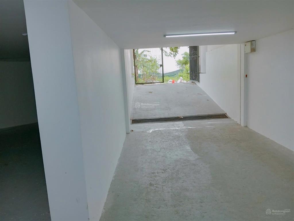 Cần bán gấp căn nhà phố góc có hầm tại dự án kdc 13e intresco giá rẻ