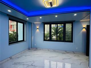Bán căn nhà phố đầy tâm huyết góc hai mặt tiền kdc 13e intresco xã bình hưng tp.hcm