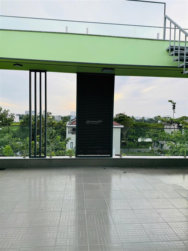 Chính chủ cần bán gấp căn nhà kdc 13b conic, có thang máy, có hầm đường số 3b giá rẻ
