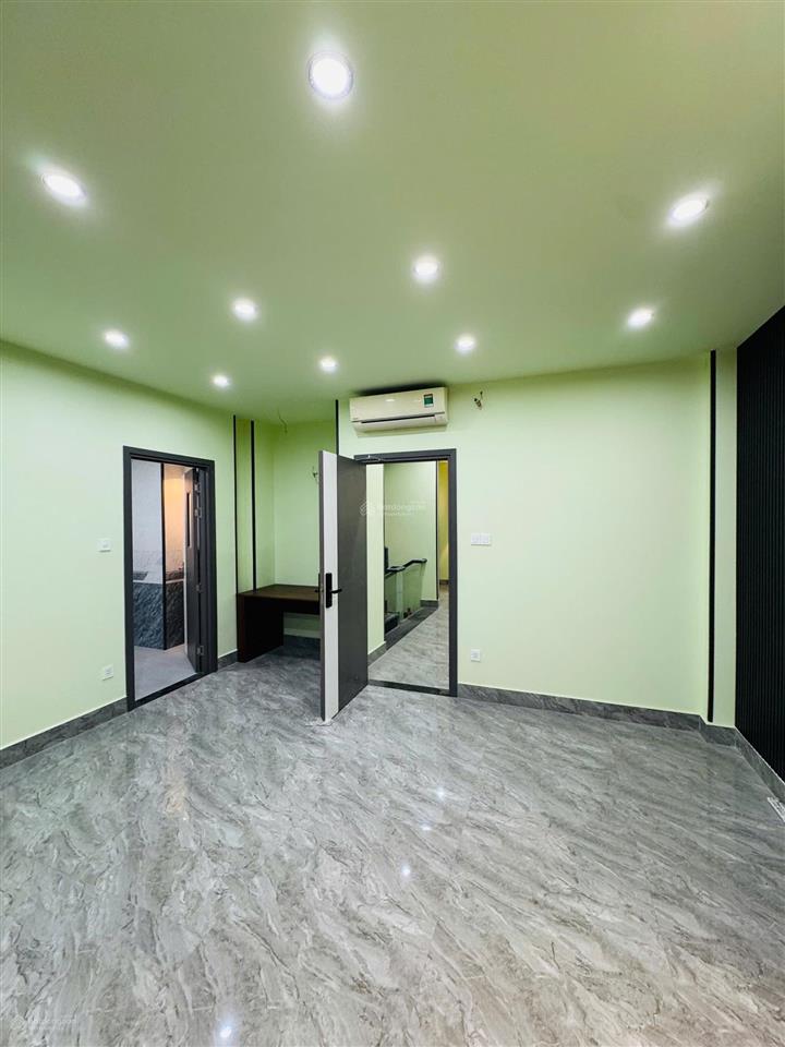 Chính chủ cần bán gấp căn nhà kdc 13b conic, có thang máy, có hầm đường số 3b giá rẻ