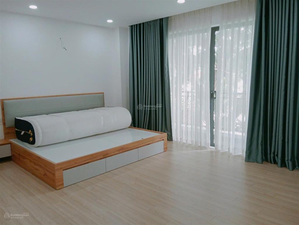 Bán căn nhà phố góc hai mặt tiền đối diện trường học kdc 13e có tầng hầm giá rẻ