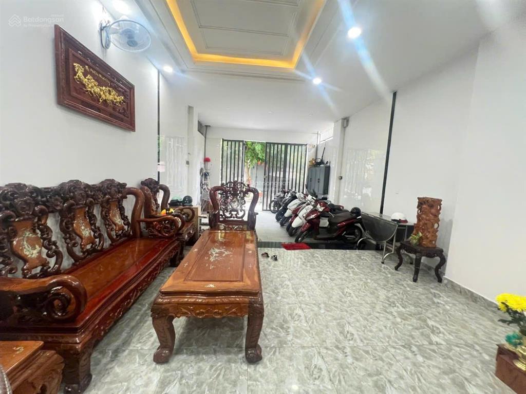 Cần tiền bán gấp bất động sản dòng tiền nhà phố tại dự án kdc 13e intresco xã bình hưng, tp.hcm