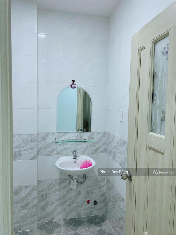 Cho thuê phòng trọ tại kdc 13 e intresco sau lưng trường đh văn hiên, quân đội giá 3tr/tháng.