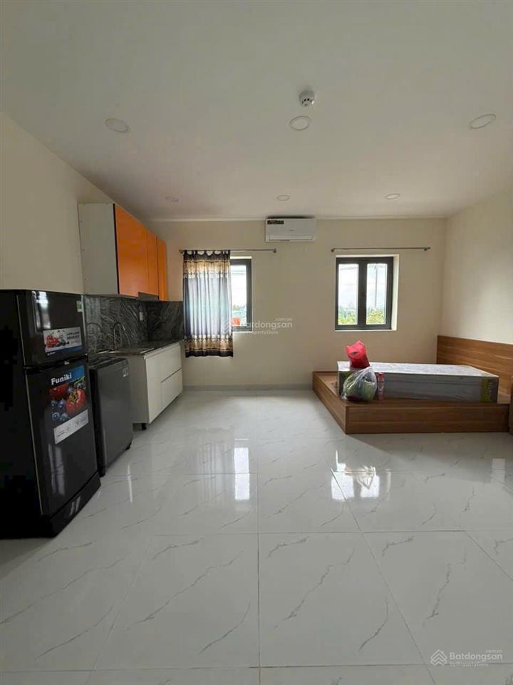 Bán nhà phố kdc phong phú 4 có hầm, có thang máy, có dòng tiền sổ hồng giá rẻ.  0909 342 ***