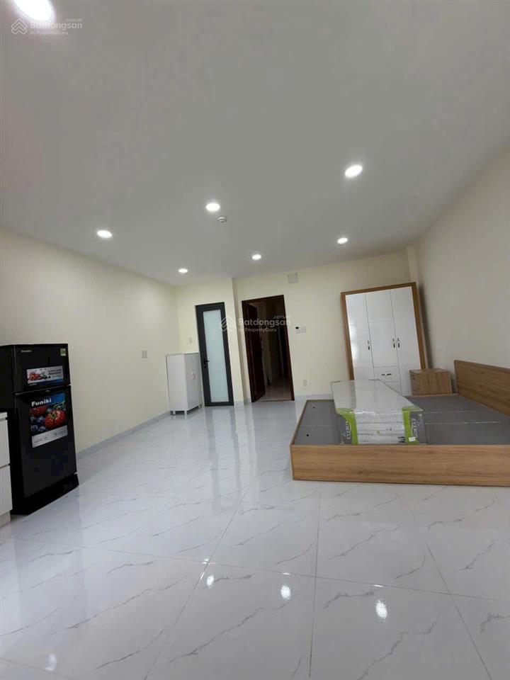 Bán nhà phố kdc phong phú 4 có hầm, có thang máy, có dòng tiền sổ hồng giá rẻ.  0909 342 ***