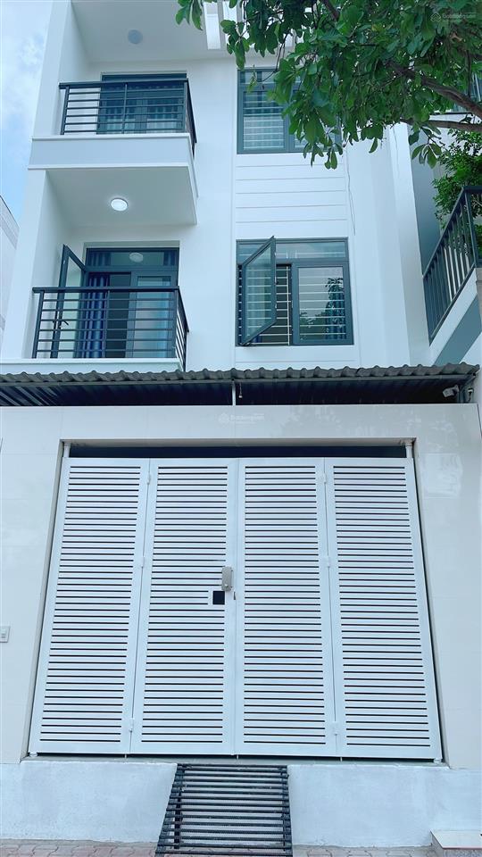 Cho thuê phòng trọ kdc 13e intresco sau lưng đại học văn hiến giá 2,9tr/tháng