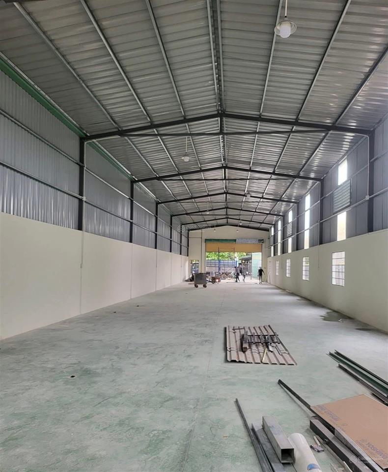 Cho thuê 3000m2 mt quốc lộ 13, thủ đức