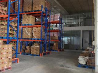 Cho thuê 1300m2 kho ngay xn q9,hcm