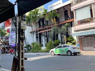 Bán nhà mặt tiền tô hiến thành ngay phố hàn gần biển chỉ 500m.