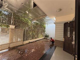 Bán nhà góc 2 mặt tiền đường nguyễn đức cảnh phù hợp quý a/c mua đầu tư lâu dài.