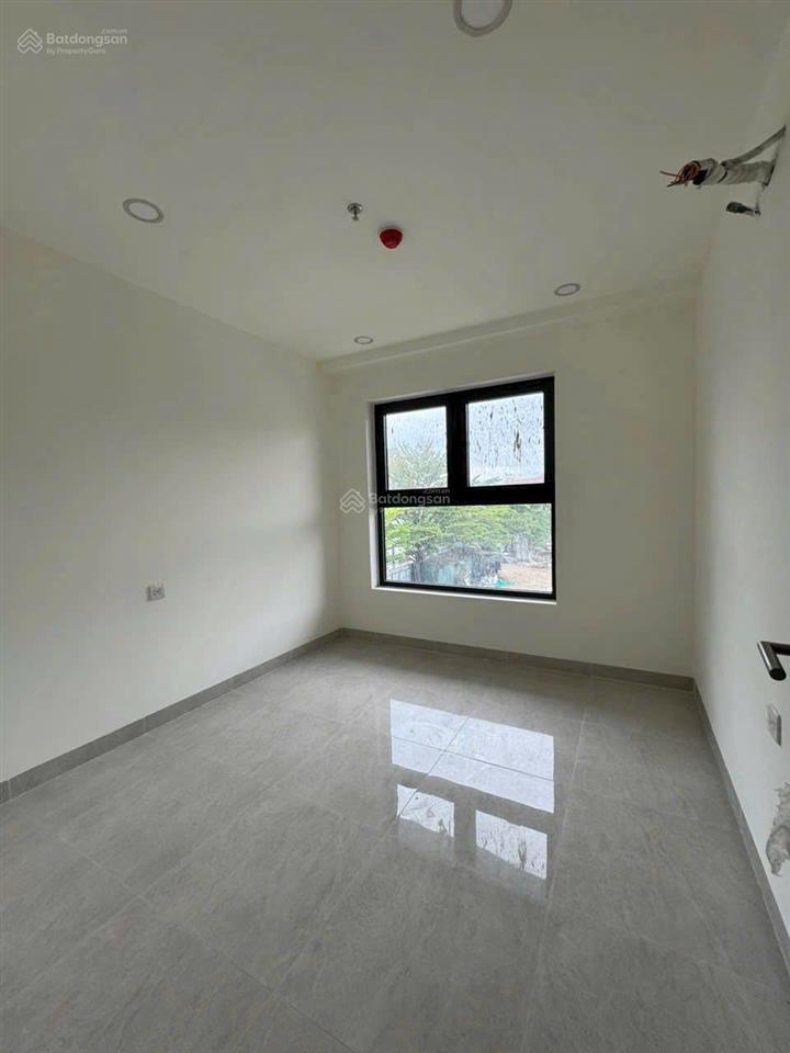 Căn số 11 ccu phước long ban công hướng đông nam. 2pn, 2wc. dt 65m². giá bán 3 tỷ.  0901 920 ***